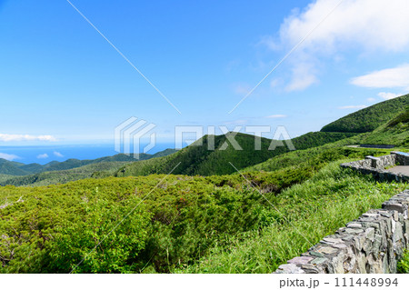 北海道　知床峠の眺望 111448994