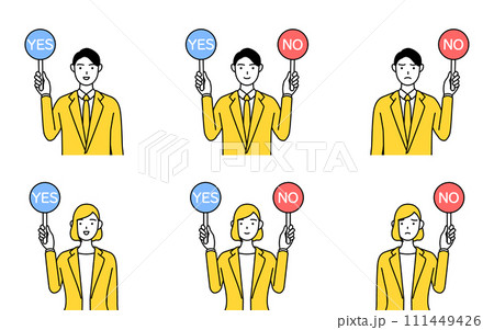 スーツ姿の男性と女性のシンプルな線画イラスト、試験の解答、正解と不正解のセット 111449426