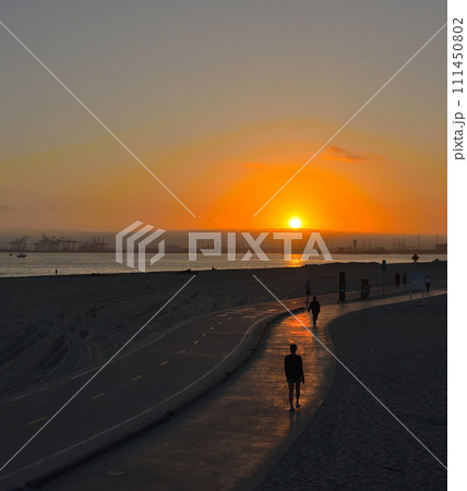 サンセットはあかね色 111450802