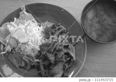 豚の生姜焼き定食 豚の生姜焼き定食 111453715