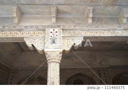 インド アーグラのアーグラ城塞 111460375