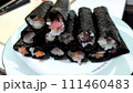いっぱいの海苔巻き 111460483