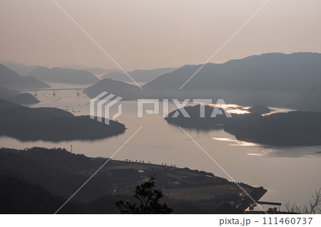 日本の岡山県備前市の片上湾の美しい景色 111460737