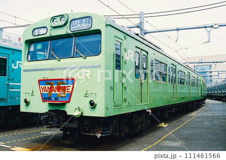 車両工場に停車する103系3000番台（山手線表示） 111461566