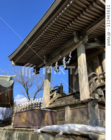 筑波山_残雪の女体山_筑波山女体山御本殿 111465611