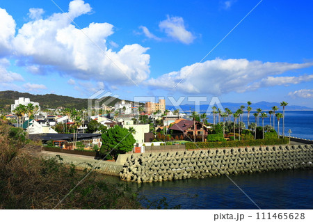 【兵庫県】晴天の淡路島温泉街 【兵庫県】晴天の淡路島温泉街 111465628