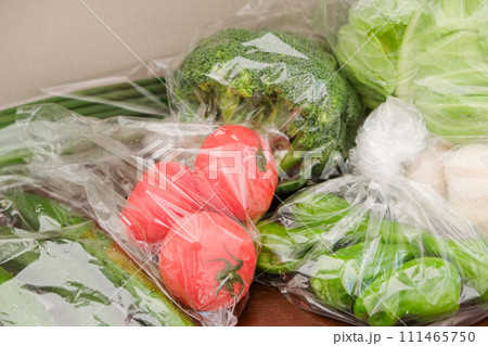 買い物してきた野菜たち 買い物してきた野菜たち 111465750
