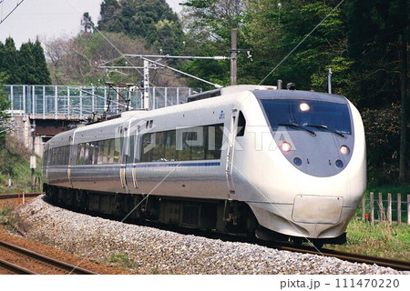 北陸本線をゆく681系の特急はくたか号 北陸本線をゆく681系の特急はくたか号 111470220