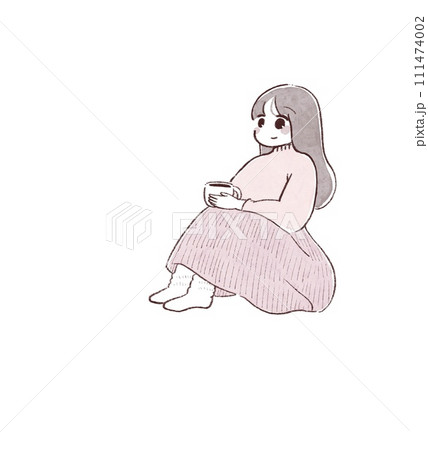 飲み物を飲みながら上を見上げる女性 111474002