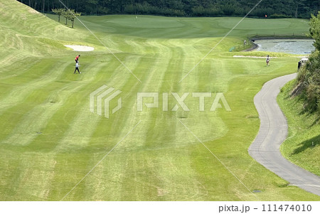 Golf course Fairway in Gogyeong-myeon, Yeongcheon-si, South Korea Golf course Fairway in Gogyeong-myeon, Yeongcheon-si, South Korea 111474010