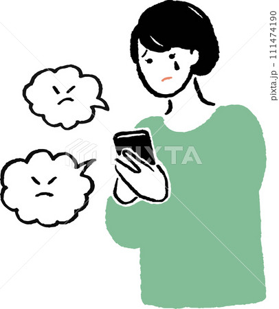 スマホを見て不安な女性のイラスト 111474190