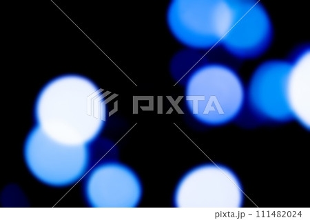 黒バックにキラキラブルーカラーイメージ　背景素材 111482024