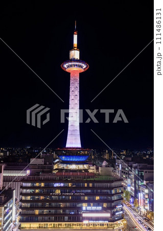 京都府、京都タワーの夜景 京都府、京都タワーの夜景 111486131