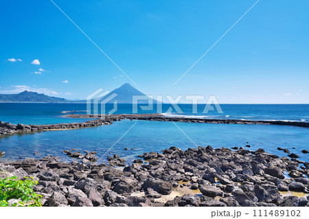 【番所鼻自然公園より開聞岳】 鹿児島県南九州市頴娃町別府 111489102