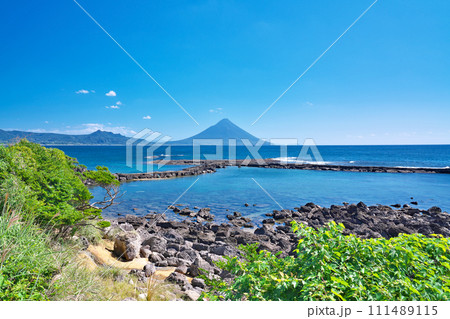 【番所鼻自然公園より開聞岳】 鹿児島県南九州市頴娃町別府 111489115