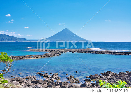 【番所鼻自然公園より開聞岳】 鹿児島県南九州市頴娃町別府 111489116
