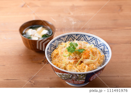 ふわっとろの たまご丼 ( 卵丼 ) ふわっとろの たまご丼 ( 卵丼 ) 111491976