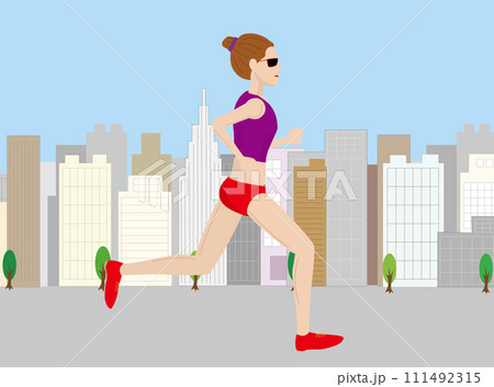 マラソン大会で市街を走る女性ランナー マラソン大会で市街を走る女性ランナー 111492315