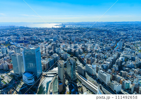 神奈川県　横浜市　横浜ランドマークタワー（69階展望フロアからの眺め） 111492658