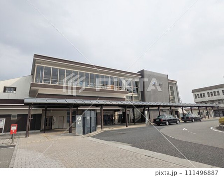 JR姫新線の本竜野駅前のロータリー JR姫新線の本竜野駅前のロータリー 111496887