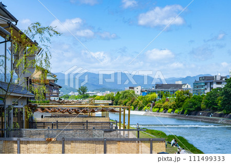 京都府 京都市 鴨川 関西 近畿地方 都市 夏 観光 神社 仏閣 寺 伝統文化 都 川床 納涼 食事 京都府 京都市 鴨川 関西 近畿地方 都市 夏 観光 神社 仏閣 寺 伝統文化 都 川床 納涼 食事 111499333
