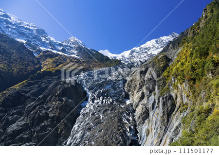 中国雲南省徳欽県 明永氷河と梅里雪山 Mingyong glacier, Deqin, China 中国雲南省徳欽県 明永氷河と梅里雪山 Mingyong glacier, Deqin, China 111501177