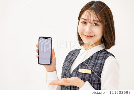 若い女性 ビジネス 20代 制服 スマホ 若い女性 ビジネス 20代 制服 スマホ 111502698