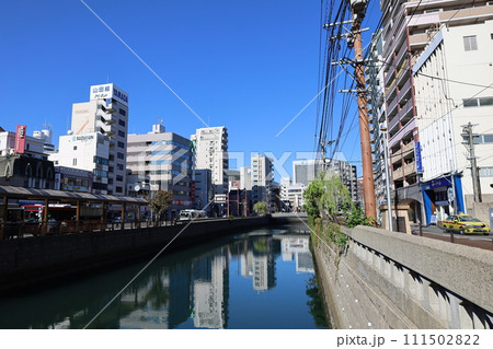 【長崎県】銕橋（鉄橋）くろがね橋から眺めた中島川の風景 111502822