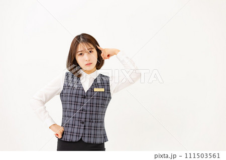若い女性 ビジネス 20代 制服 悩む 若い女性 ビジネス 20代 制服 悩む 111503561