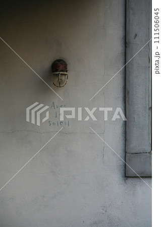 レトロな玄関灯 レトロな玄関灯 111506045