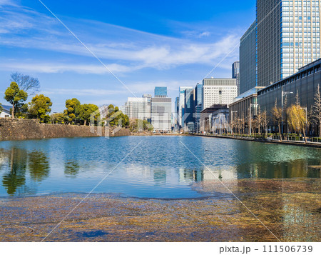 皇居　日比谷濠 111506739