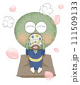 花びら舞う中お茶を飲んでいるかわいい蓬団子のキャラクターのイラスト 111509133