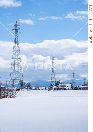 大雪が降った日の風景 松本市 大雪が降った日の風景 松本市 111510771