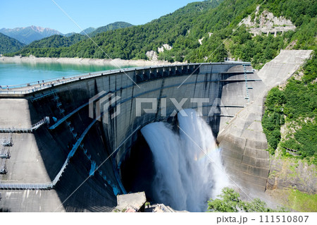 富山県中新川郡立山町_黒部ダム6_2023_8月 111510807