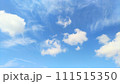 夏の青空と白い雲 111515350