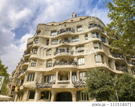 スペイン・バルセロナ 「カサ・ミラ」 / Casa Milà, Barcelona, Spain スペイン・バルセロナ 「カサ・ミラ」 / Casa Milà, Barcelona, Spain 111518071
