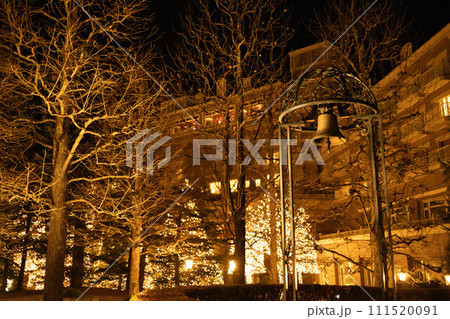 イルミネーションが輝く 111520091