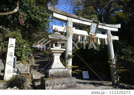 石座神社　入口の鳥居　京都市左京区岩倉 111520273