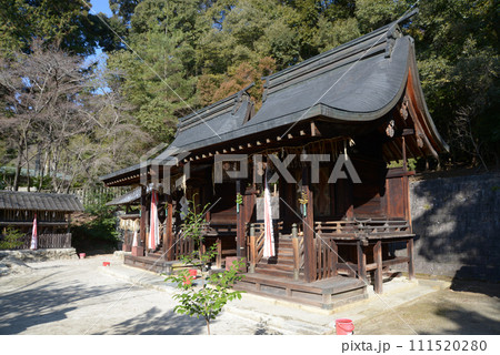 石座神社　西社と東社　京都市左京区岩倉 111520280