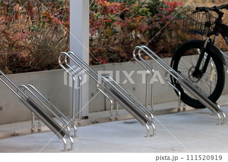 駐輪場のサイクルラック　イメージ 111520919
