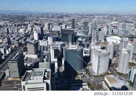 ランドマークタワー展望台から眺める横浜駅周辺の横構中S人市街地 ランドマークタワー展望台から眺める横浜駅周辺の横構中S人市街地 111521216