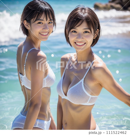 ビーチにいる女性 ビーチにいる女性 111522462