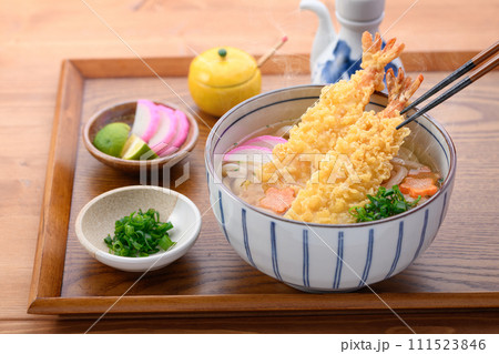 天ぷらうどん 海老天うどん 天ぷらうどん 海老天うどん 111523846