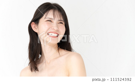 若い女性の美容イメージ 若い女性の美容イメージ 111524392