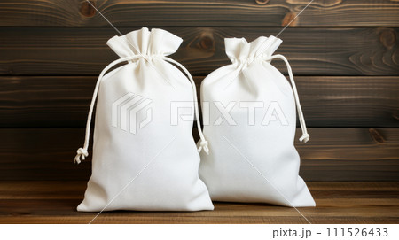 Light Fabric Bags Made of Natural Fabric 111526433