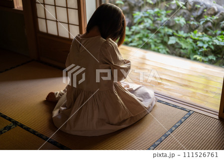 田舎での暮らし:ライフスタイルのイメージカットシリーズ 田舎での暮らし:ライフスタイルのイメージカットシリーズ 111526761