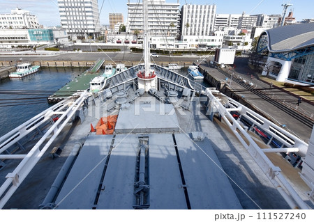 観測船ふじの艦橋から前を見る 観測船ふじの艦橋から前を見る 111527240