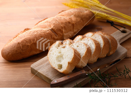 フランスパン 111530312