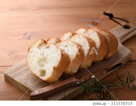 フランスパン 111530315