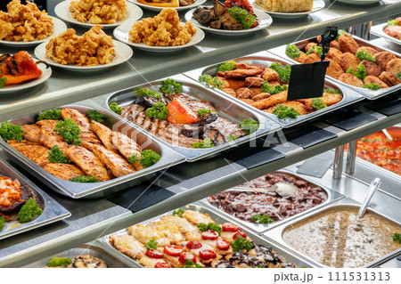 Display with fresh cooked food in a canteen Display with fresh cooked food in a canteen 111531313